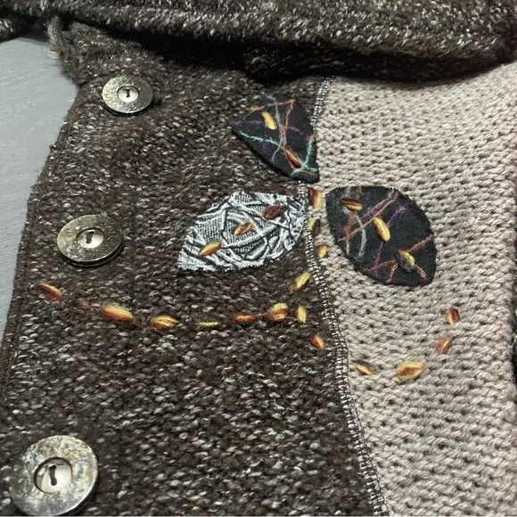 Keren Hart coffee Color cardigan sweater, faux fur collar. Large - Picture 9 of 16